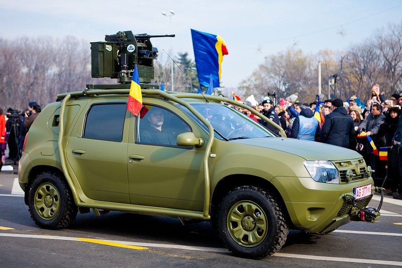 Renault-Dacia-Duster-Military-Army-2.jpg