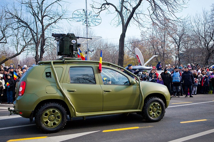 Renault-Dacia-Duster-Military-Army-3.jpg