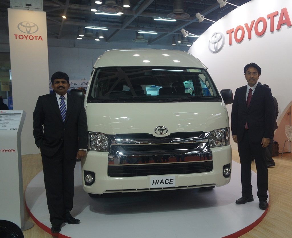 Toyota-Hiace-Pic-India (1)