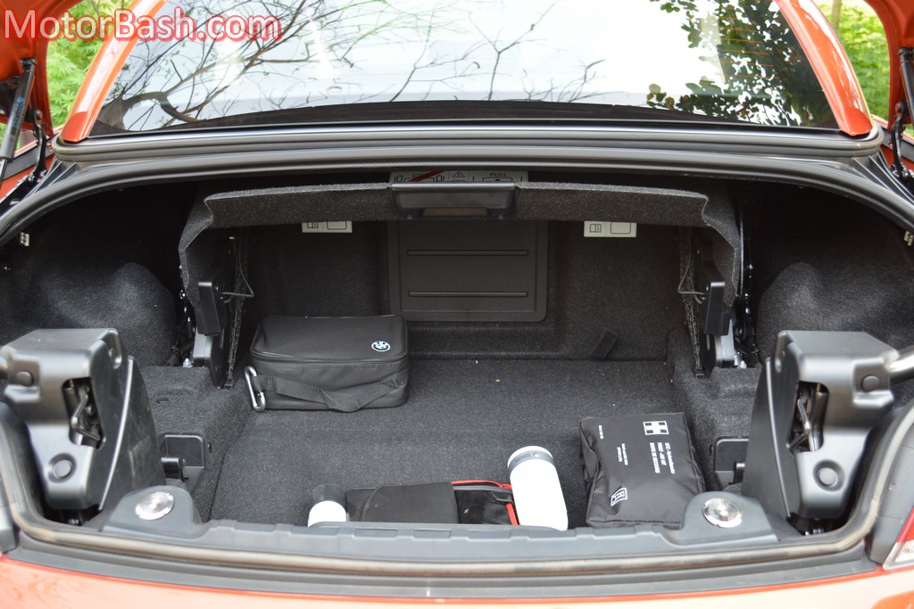 BMW Z4 boot space