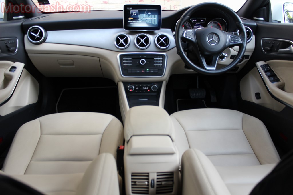 CLA 200 Review - Interiors