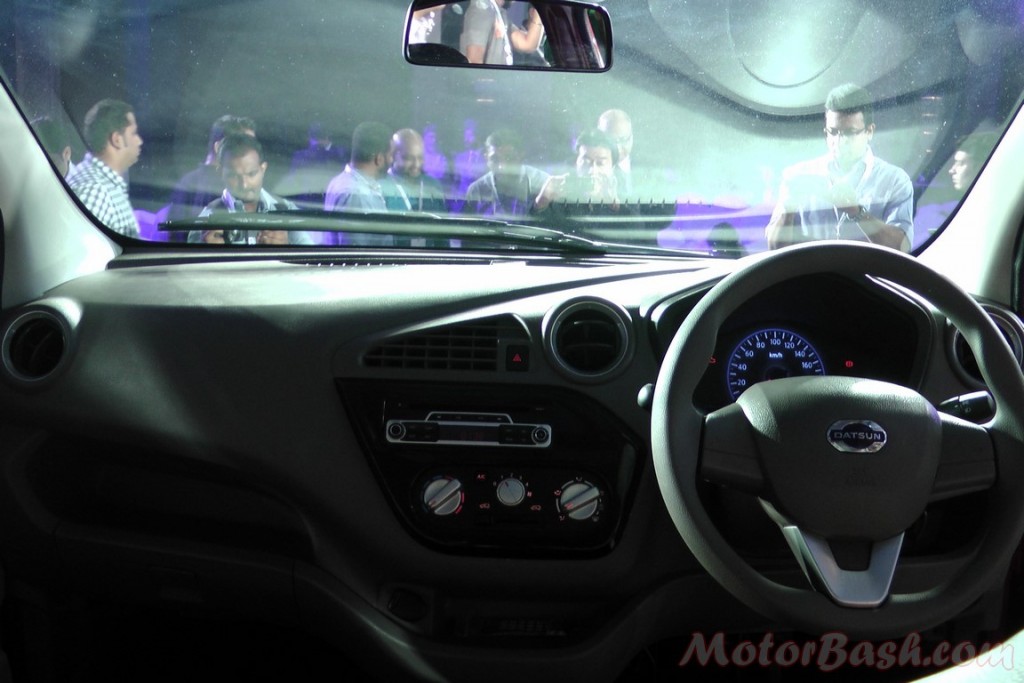 Datsun redi-Go dashboard