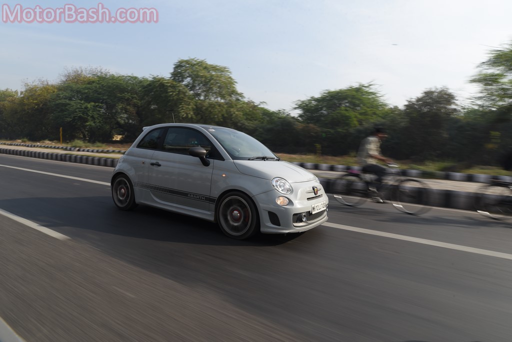 Fiat Abarth 595 straight line stability
