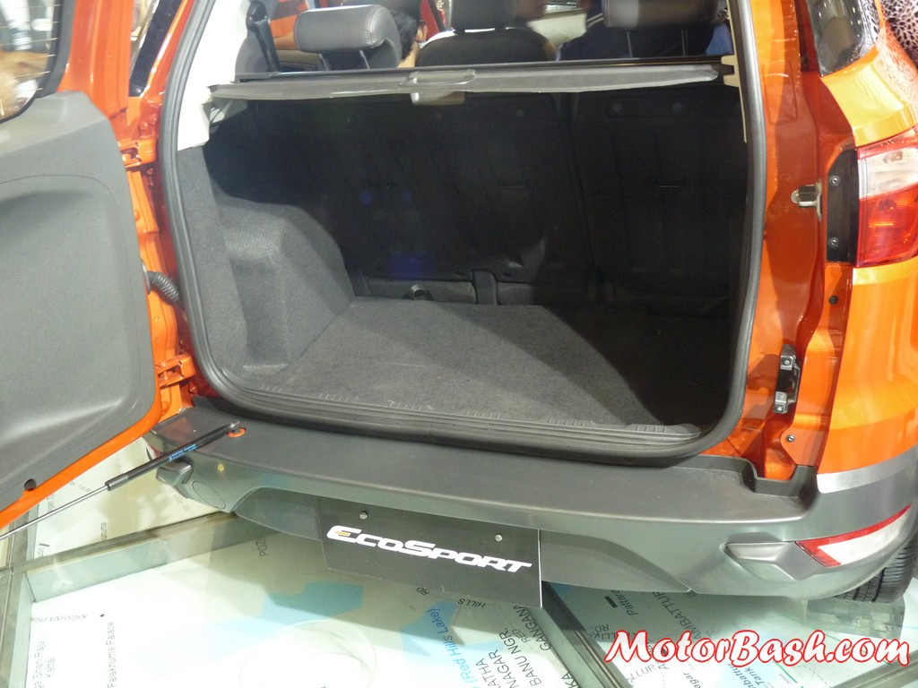 Ford-EcoSport-EcoBoost-Titanium_12