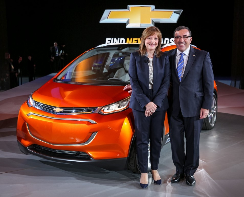 chevrolet bolt electric showcased at detroit to cost