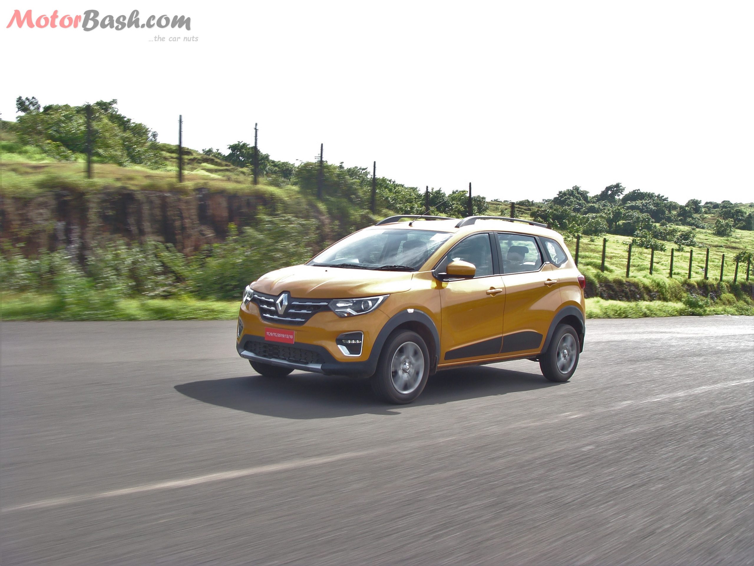 Renault Triber Review